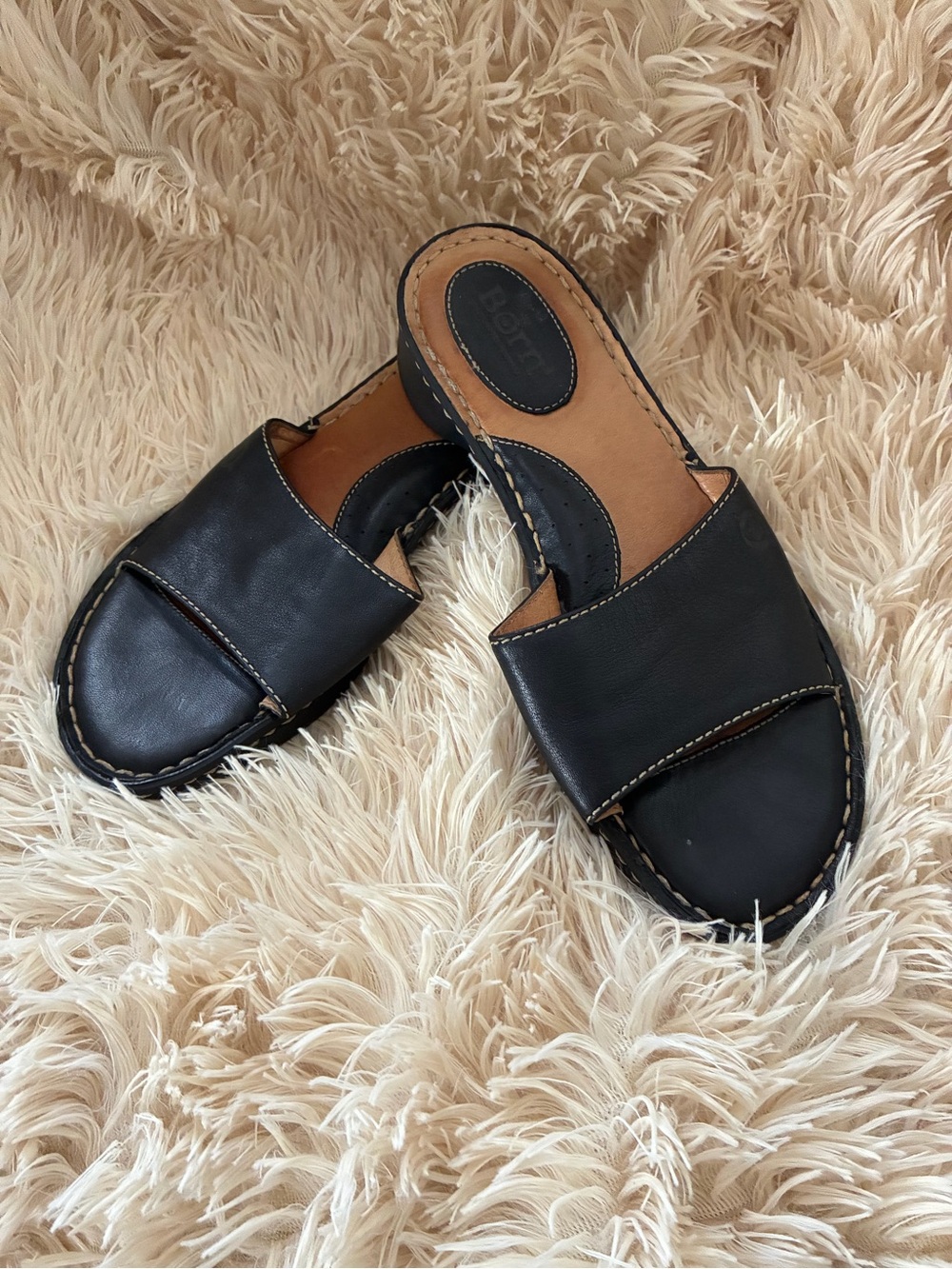 BORN Slip On Sandals. Size 7.
